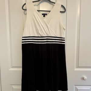 Lands' End Black and White Sleeveless Midi Dress